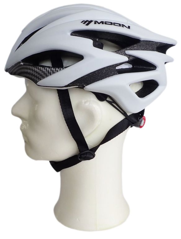 Cyklistická helma, velikost M (55-58 cm), stříbrná