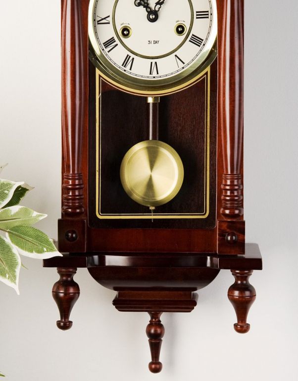 Stilista ORPHEUS 1393 Nástenné kyvadlové hodiny mahagón - 73 cm