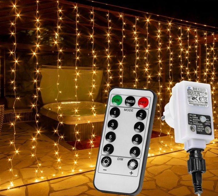 Vánoční světelný závěs 600 LED - 6x3 m, teple bílý
