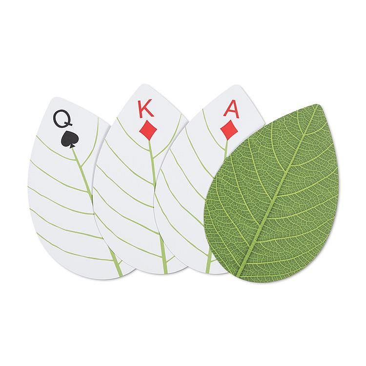 Hráčské karty ve tvaru listů