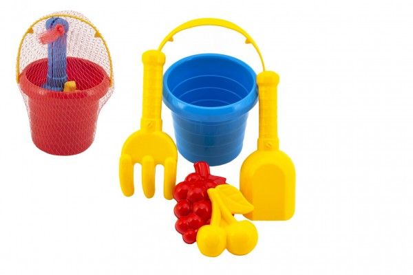 Levně Sada na písek 5ks plast kbelík, lopatka, hrabičky, bábovka 2ks 3 barvy v síťce11x18x11cm 12m+