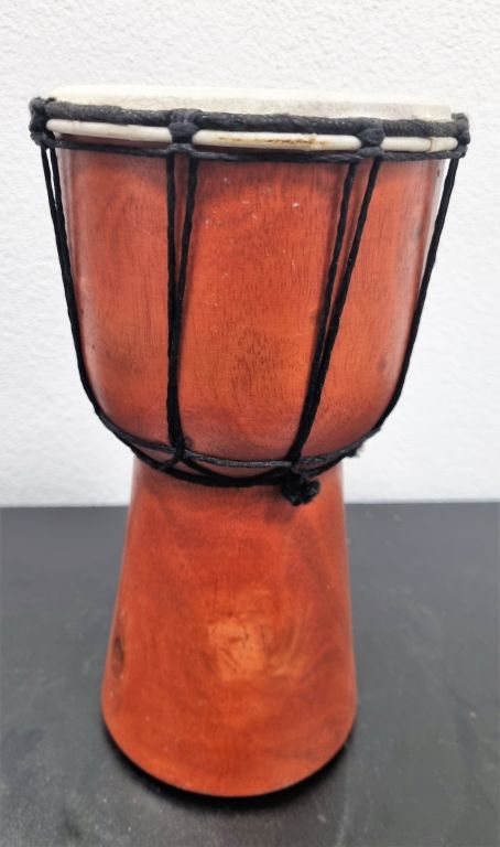 Dřevěný buben, djembe, 24 cm